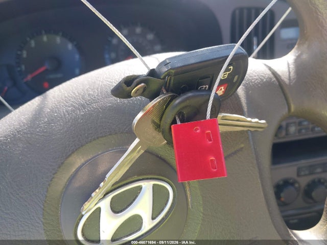 46071694 :رقم المزاد ، KMHDN46D75U052211 vin ، 2005 Hyundai Elantra Gls/gt مزاد بيع