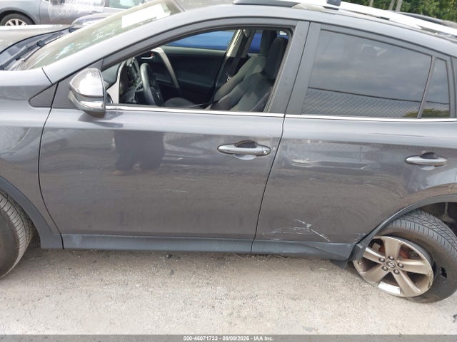 46071733 :رقم المزاد ، JTMRFREV8FJ034642 vin ، 2015 Toyota Rav4 Xle مزاد بيع