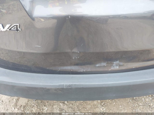 46071733 :رقم المزاد ، JTMRFREV8FJ034642 vin ، 2015 Toyota Rav4 Xle مزاد بيع