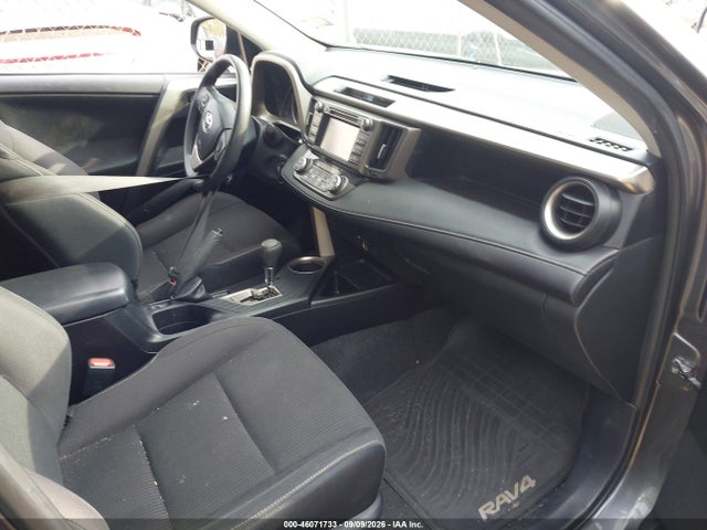 46071733 :رقم المزاد ، JTMRFREV8FJ034642 vin ، 2015 Toyota Rav4 Xle مزاد بيع
