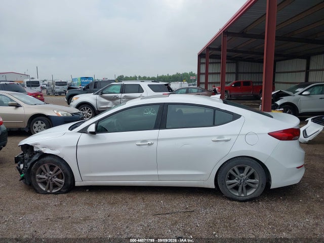 Hyundai Elantra Value Edition 2017 5NPD84LFXHH146762 Image 15