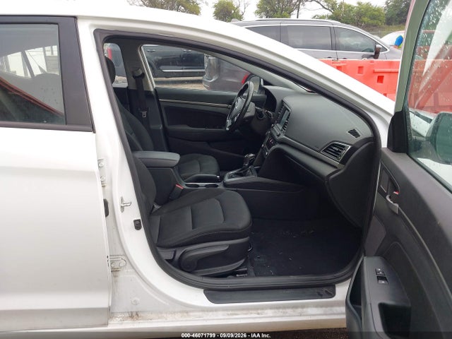 Hyundai Elantra Value Edition 2017 5NPD84LFXHH146762 Image 5