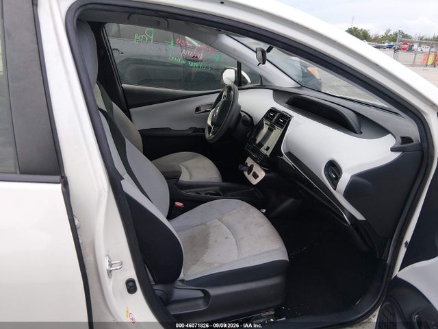 JTDKBRFU4H3043641 Toyota Prius Two