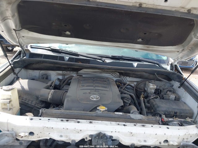 Продаж на аукціоні авто 2017 Toyota Tundra Limited 5.7l V8, vin: 5TFFW5F13HX220953, номер лоту: 46071848