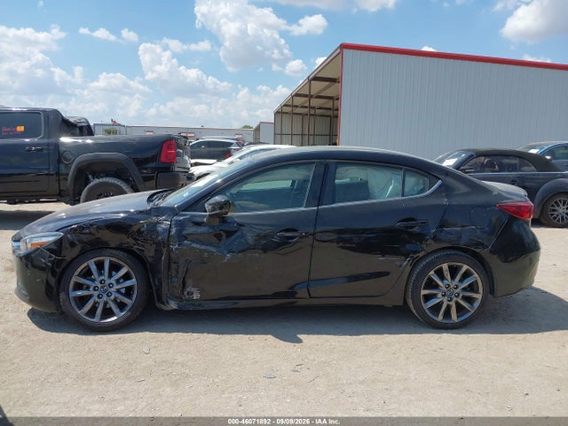Aukcja sprzedaży 2018 Mazda Mazda3 Touring, vin: 3MZBN1V39JM208232, numer aukcji: 46071892