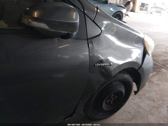 2012 Toyota Prius C One მანქანა იყიდება აუქციონზე, vin: JTDKDTB35C1510560, აუქციონის ნომერი: 46071905