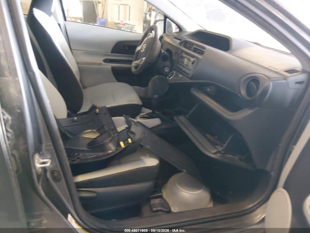2012 Toyota Prius C One მანქანა იყიდება აუქციონზე, vin: JTDKDTB35C1510560, აუქციონის ნომერი: 46071905