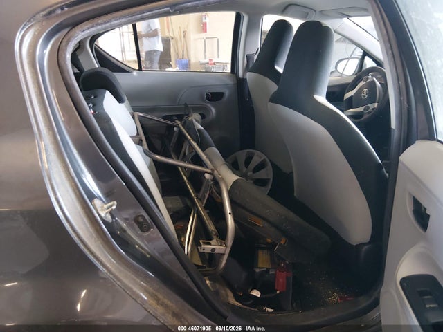 2012 Toyota Prius C One მანქანა იყიდება აუქციონზე, vin: JTDKDTB35C1510560, აუქციონის ნომერი: 46071905