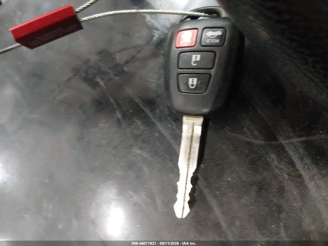 Toyota COROLLA LE 2016 5YFBURHE0GP458557 Image 11