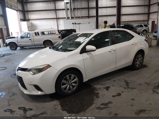 Toyota COROLLA LE 2016 5YFBURHE0GP458557 Image 2