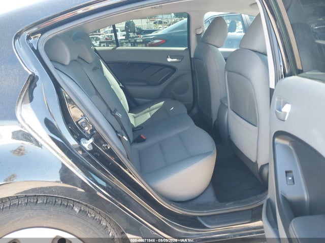 Продажа на аукционе авто 2017 Kia Forte Lx, vin: 3KPFL4A7XHE090152, номер лота: 46071948