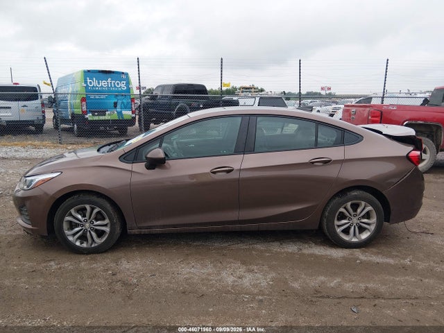 2019 Chevrolet Cruze Ls მანქანა იყიდება აუქციონზე, vin: 1G1BC5SM7K7125805, აუქციონის ნომერი: 46071960