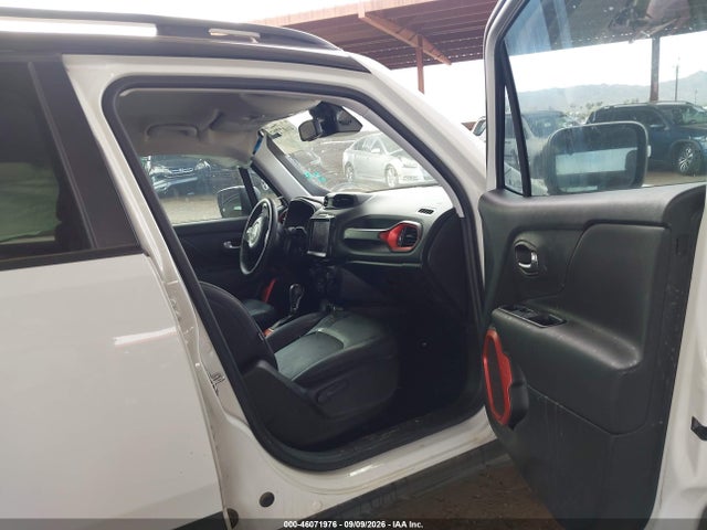 46071976 :رقم المزاد ، ZACNJDC13MPM36224 vin ، 2021 Jeep Renegade Trailhawk 4x4 مزاد بيع