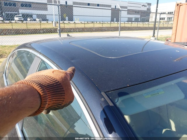 Продажа на аукционе авто 2010 Volkswagen Passat Komfort, vin: WVWJK7AN1AE139608, номер лота: 46071979