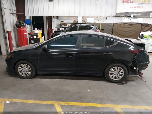 Hyundai ELANTRA SE 2019 KMHD74LF3KU843220 Image 14