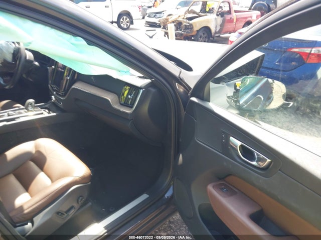 Продаж на аукціоні авто 2022 Volvo Xc60 B5 Momentum, vin: YV4L12RK4N1920495, номер лоту: 46072022