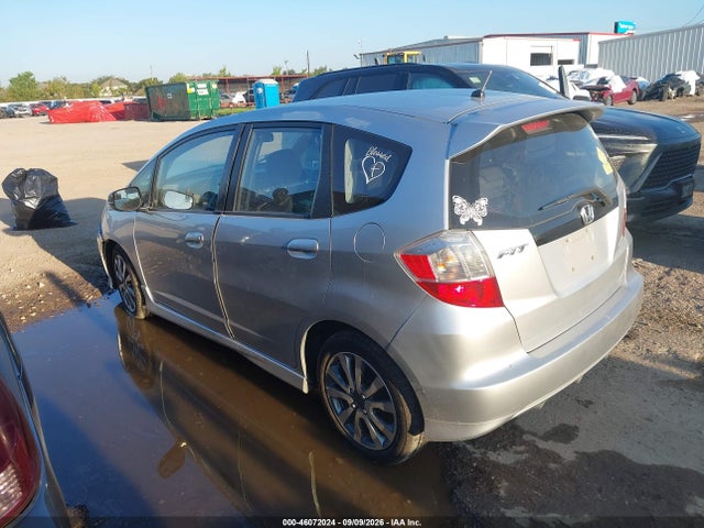 46072024 :رقم المزاد ، JHMGE8H51DC027855 vin ، 2013 Honda Fit Sport مزاد بيع