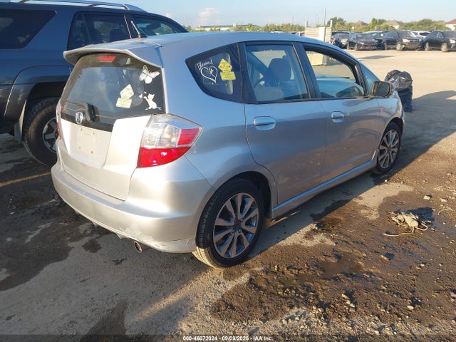 46072024 :رقم المزاد ، JHMGE8H51DC027855 vin ، 2013 Honda Fit Sport مزاد بيع