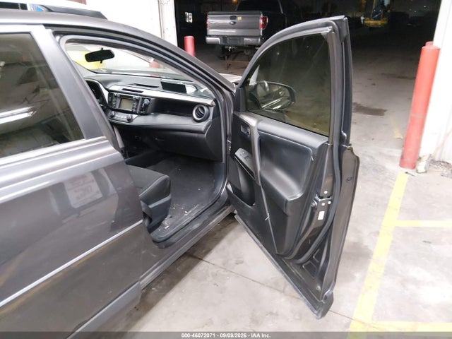 Продаж на аукціоні авто 2016 Toyota Rav4 Xle, vin: JTMWFREV6GJ083097, номер лоту: 46072071