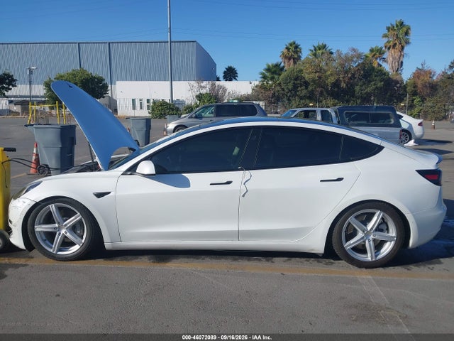 5YJ3E1EB0NF126110 Tesla Model 3 Long Range Dual Motor All-wheel Drive