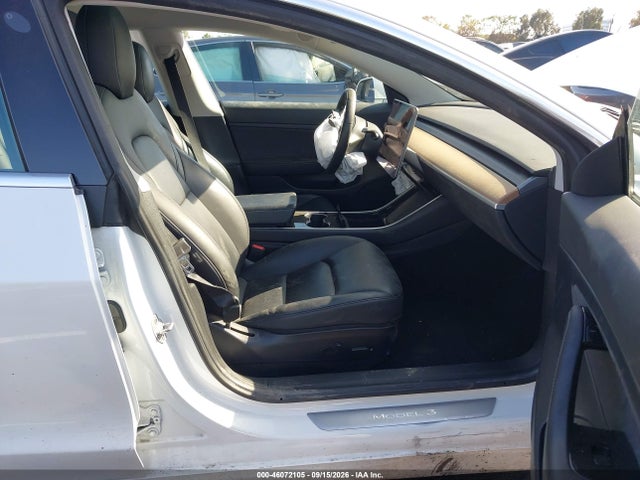 5YJ3E1EA5LF744754 Tesla Model 3 Standard Range Plus Rear-wheel Drive/standard Range Rear-wheel Drive