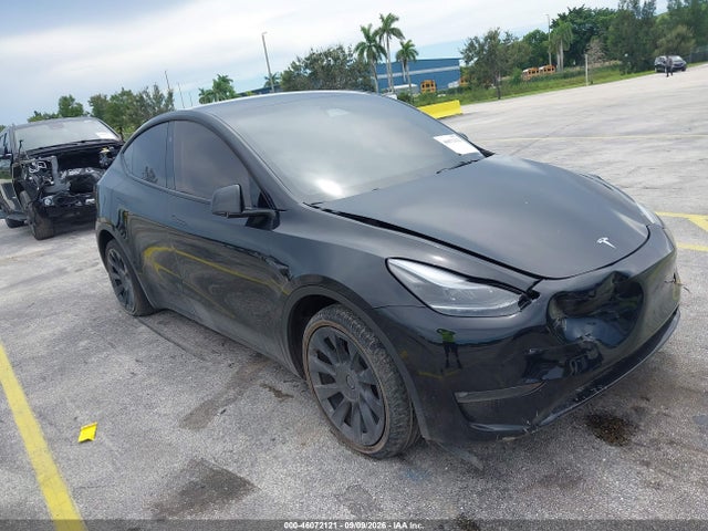 46072121 :رقم المزاد ، 7SAYGDEE7SF302130 vin ، 2025 Tesla Model Y Long Range Dual Motor All-wheel Drive مزاد بيع
