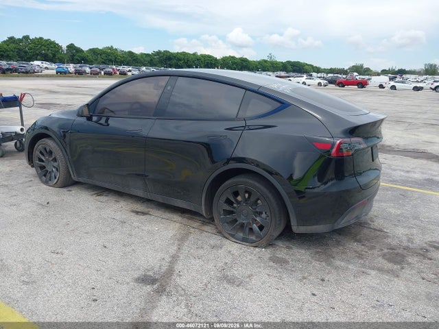 46072121 :رقم المزاد ، 7SAYGDEE7SF302130 vin ، 2025 Tesla Model Y Long Range Dual Motor All-wheel Drive مزاد بيع