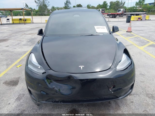 46072121 :رقم المزاد ، 7SAYGDEE7SF302130 vin ، 2025 Tesla Model Y Long Range Dual Motor All-wheel Drive مزاد بيع