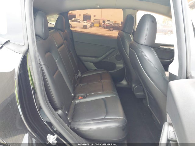 46072121 :رقم المزاد ، 7SAYGDEE7SF302130 vin ، 2025 Tesla Model Y Long Range Dual Motor All-wheel Drive مزاد بيع