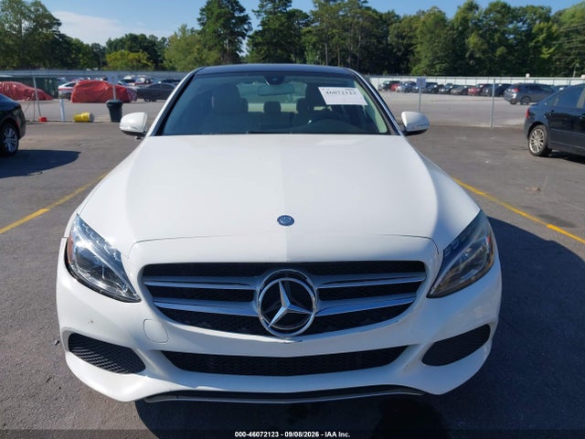 2015 Mercedes-benz C 300 მანქანა იყიდება აუქციონზე, vin: 55SWF4JB4FU077897, აუქციონის ნომერი: 46072123