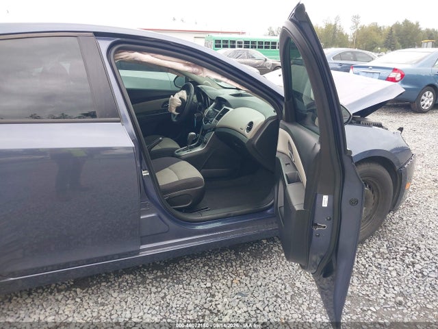 2014 Chevrolet Cruze Ls Auto მანქანა იყიდება აუქციონზე, vin: 1G1PA5SGXE7454492, აუქციონის ნომერი: 46072150