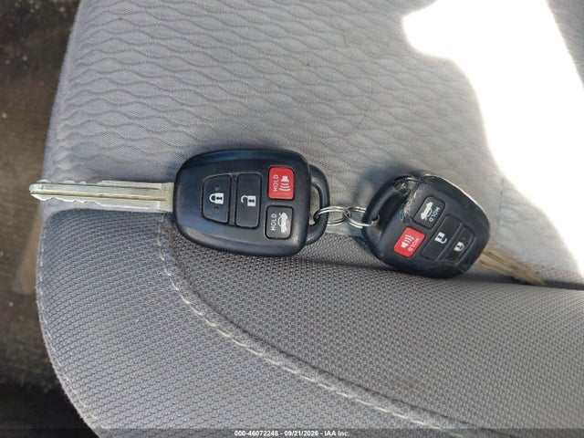 Продаж на аукціоні авто 2015 Toyota Corolla Le, vin: 5YFBURHE0FP351667, номер лоту: 46072248