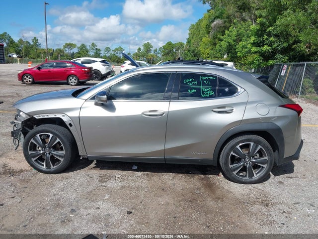 46072450 :رقم المزاد ، JTHP9JBH2L2024725 vin ، 2020 Lexus Ux 250h مزاد بيع