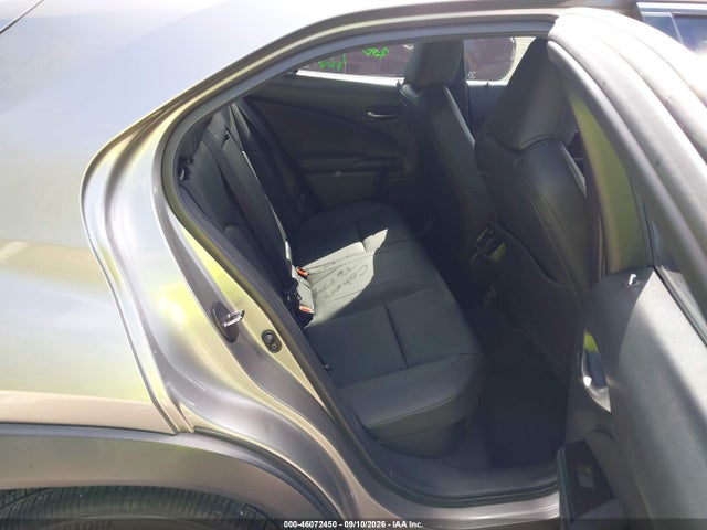 46072450 :رقم المزاد ، JTHP9JBH2L2024725 vin ، 2020 Lexus Ux 250h مزاد بيع