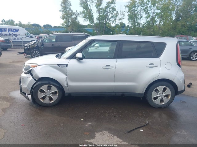 2015 Kia Soul მანქანა იყიდება აუქციონზე, vin: KNDJN2A22F7751005, აუქციონის ნომერი: 46072458