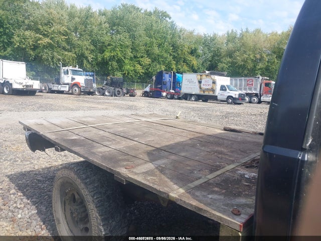 46072478 :رقم المزاد ، 1FTSF31S11ED46457 vin ، 2001 Ford F-350 Xl/xlt مزاد بيع