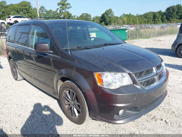 Auction sale of the 2017 Dodge Grand Caravan Sxt, vin: 2C4RDGCG0HR558185, lot number: 46072512