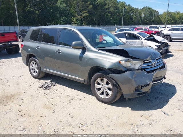 2011 Toyota Highlander Base V6 მანქანა იყიდება აუქციონზე, vin: 5TDZK3EH0BS037700, აუქციონის ნომერი: 46072527