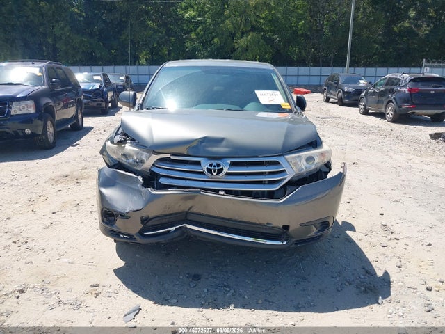 2011 Toyota Highlander Base V6 მანქანა იყიდება აუქციონზე, vin: 5TDZK3EH0BS037700, აუქციონის ნომერი: 46072527