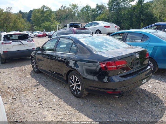 46072538 :رقم المزاد ، 3VWB67AJ0HM398257 vin ، 2017 Volkswagen Jetta 1.4t Se مزاد بيع