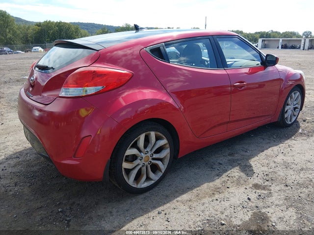 2013 Hyundai Veloster Base W/gray მანქანა იყიდება აუქციონზე, vin: KMHTC6AD5DU116913, აუქციონის ნომერი: 46072573