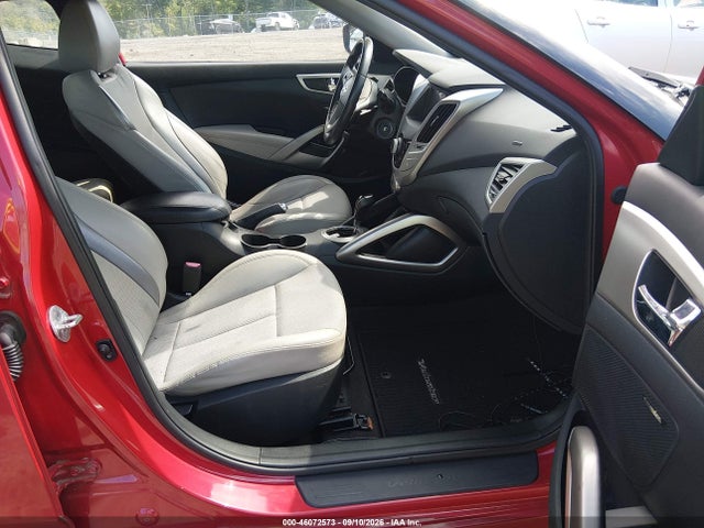 2013 Hyundai Veloster Base W/gray მანქანა იყიდება აუქციონზე, vin: KMHTC6AD5DU116913, აუქციონის ნომერი: 46072573