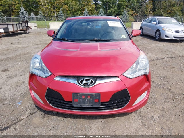 2013 Hyundai Veloster Base W/gray მანქანა იყიდება აუქციონზე, vin: KMHTC6AD5DU116913, აუქციონის ნომერი: 46072573