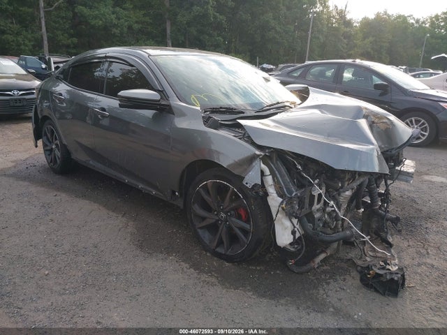 2018 Honda Civic Sport Touring მანქანა იყიდება აუქციონზე, vin: SHHFK7H98JU409803, აუქციონის ნომერი: 46072593