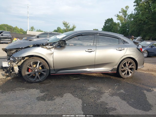 Продажа на аукционе авто 2018 Honda Civic Sport Touring, vin: SHHFK7H98JU409803, номер лота: 46072593