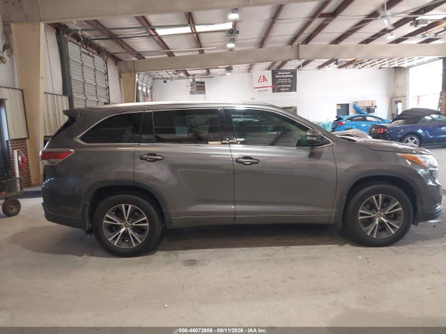 Продаж на аукціоні авто 2016 Toyota Highlander Xle V6, vin: 5TDJKRFHXGS302385, номер лоту: 46072606