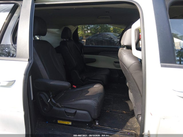 2024 Kia Carnival Mpv Lx Seat Package მანქანა იყიდება აუქციონზე, vin: KNDNB4H39R6433929, აუქციონის ნომერი: 46072621