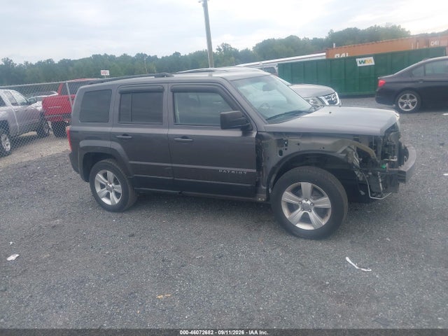 2016 Jeep Patriot Latitude მანქანა იყიდება აუქციონზე, vin: 1C4NJRFB9GD506865, აუქციონის ნომერი: 46072682