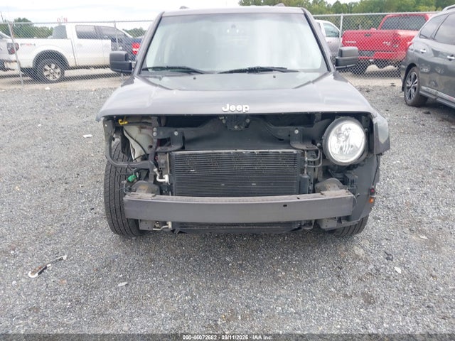 2016 Jeep Patriot Latitude მანქანა იყიდება აუქციონზე, vin: 1C4NJRFB9GD506865, აუქციონის ნომერი: 46072682