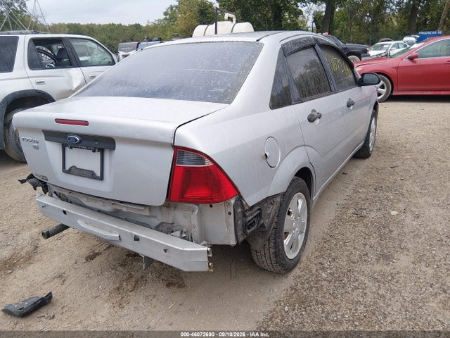46072690 :رقم المزاد ، 1FAFP34N17W170880 vin ، 2007 Ford Focus S/se/ses مزاد بيع